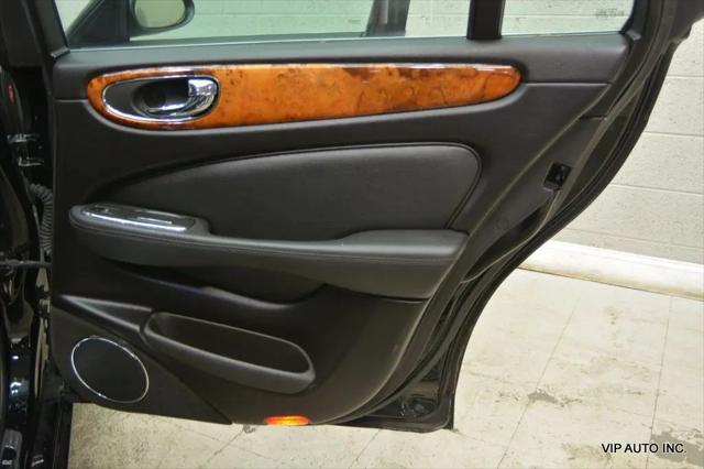 2004 Jaguar XJ XJR