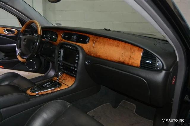 2004 Jaguar XJ XJR