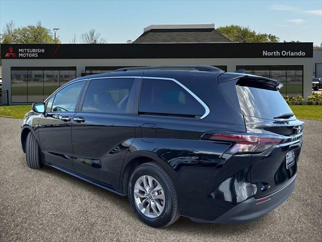 2024 Toyota Sienna XLE