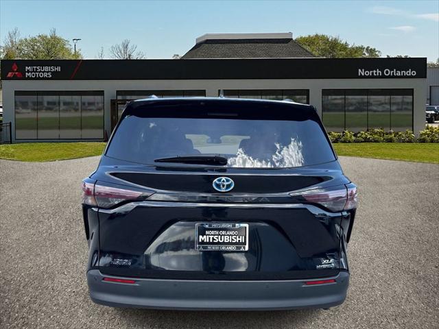 2024 Toyota Sienna XLE