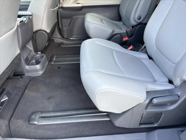 2024 Toyota Sienna XLE