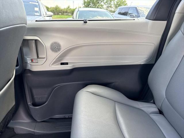 2024 Toyota Sienna XLE