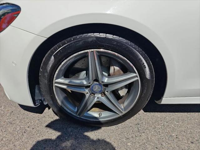 2017 Mercedes-Benz E-CLASS E 300 E 300