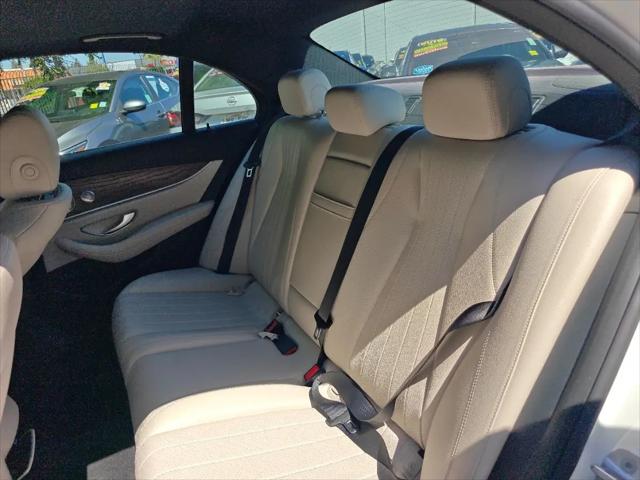 2017 Mercedes-Benz E-CLASS E 300 E 300