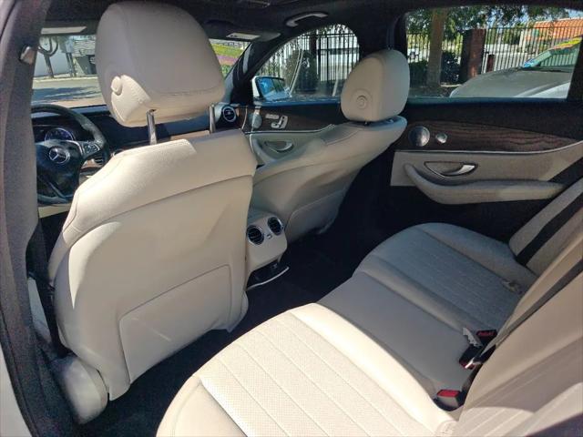 2017 Mercedes-Benz E-CLASS E 300 E 300