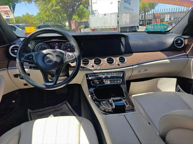 2017 Mercedes-Benz E-CLASS E 300 E 300
