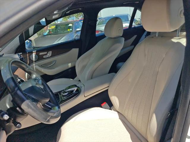 2017 Mercedes-Benz E-CLASS E 300 E 300