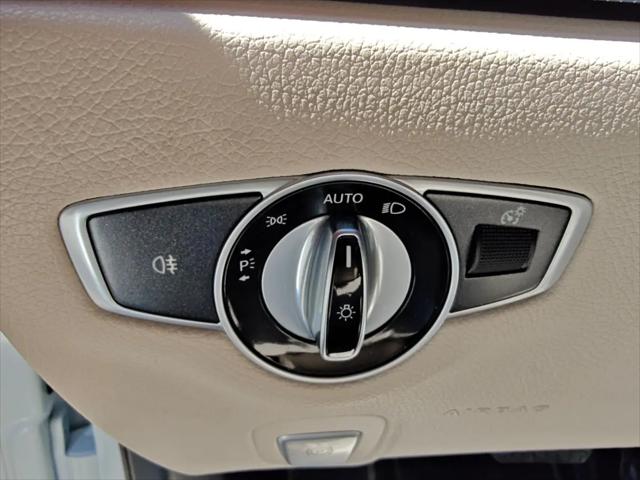 2017 Mercedes-Benz E-CLASS E 300 E 300