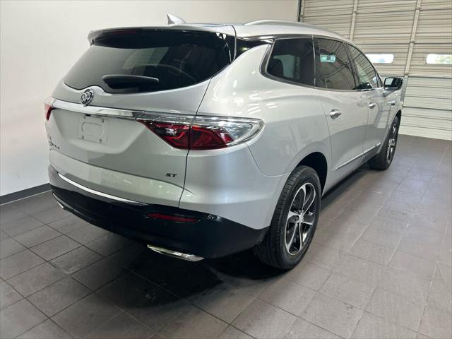 2022 Buick Enclave AWD Essence