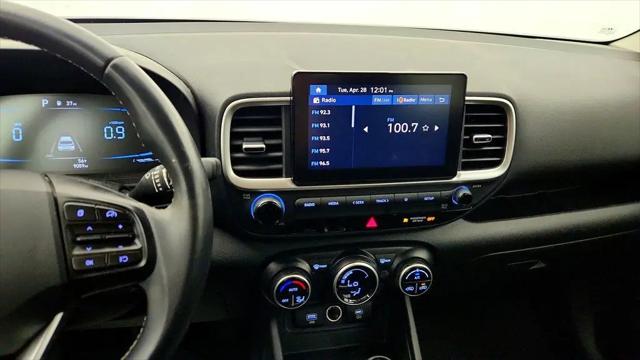 2023 Hyundai Venue SEL