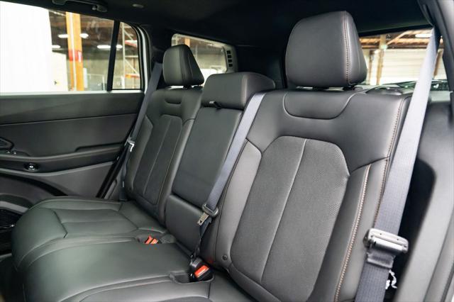 2026 Jeep Cherokee Overland 4x4