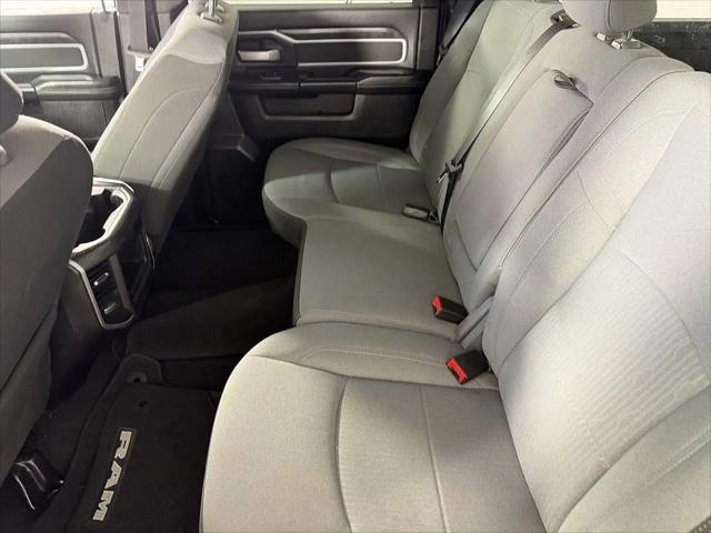 2024 Ram 3500 Big Horn Crew Cab 4x4 8' Box
