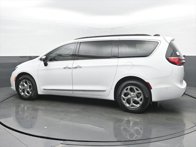 2023 Chrysler Pacifica Limited AWD