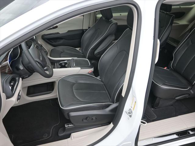 2023 Chrysler Pacifica Limited AWD