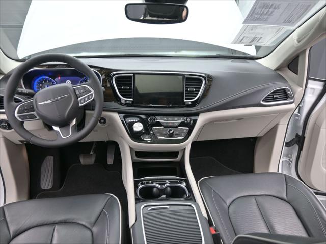 2023 Chrysler Pacifica Limited AWD