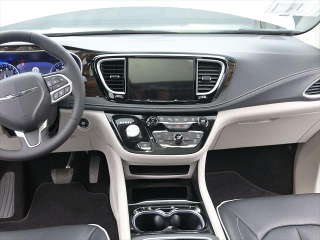 2023 Chrysler Pacifica Limited AWD
