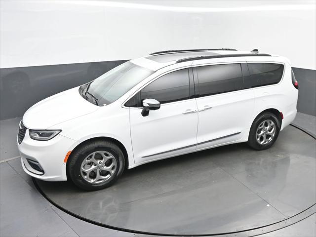 2023 Chrysler Pacifica Limited AWD