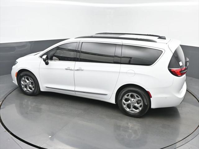 2023 Chrysler Pacifica Limited AWD