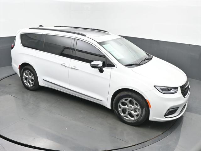 2023 Chrysler Pacifica Limited AWD
