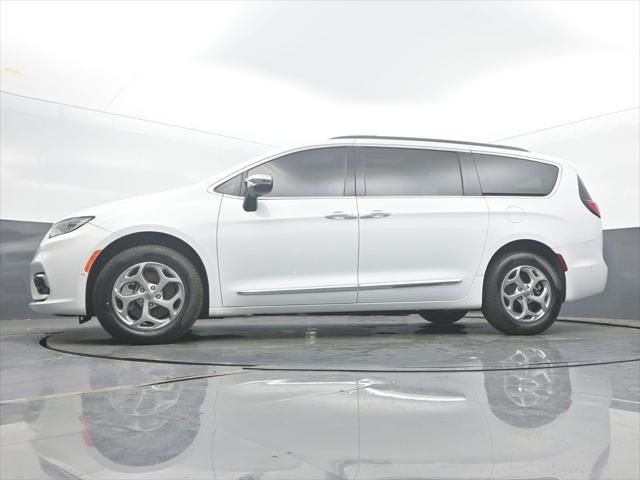 2023 Chrysler Pacifica Limited AWD