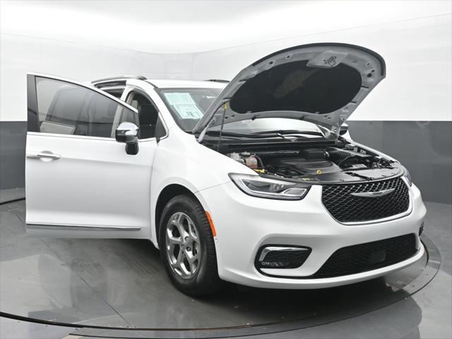 2023 Chrysler Pacifica Limited AWD