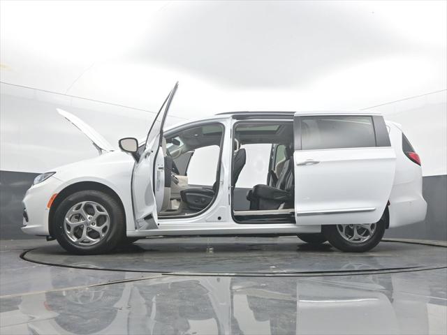 2023 Chrysler Pacifica Limited AWD