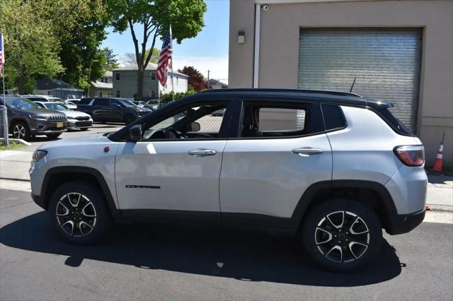 2025 Jeep Compass Trailhawk 4x4