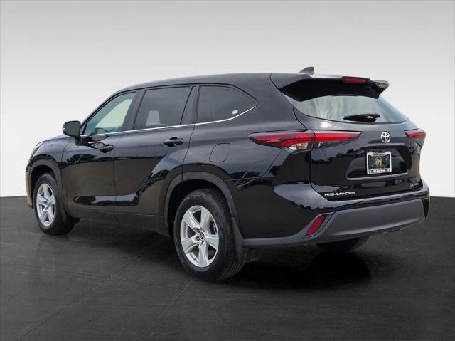 2024 Toyota Highlander LE