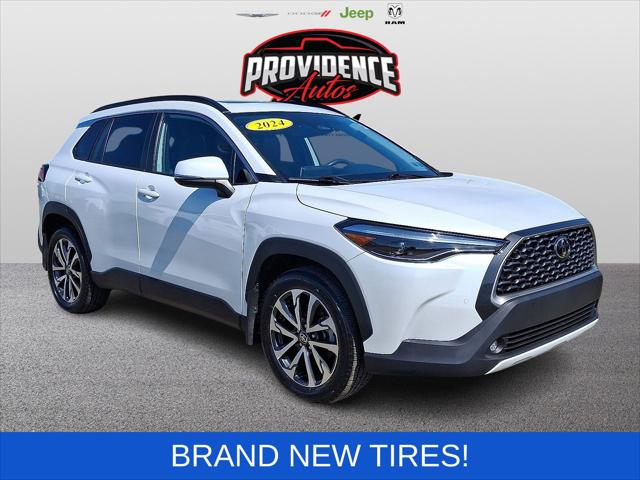 2024 Toyota Corolla Cross XLE