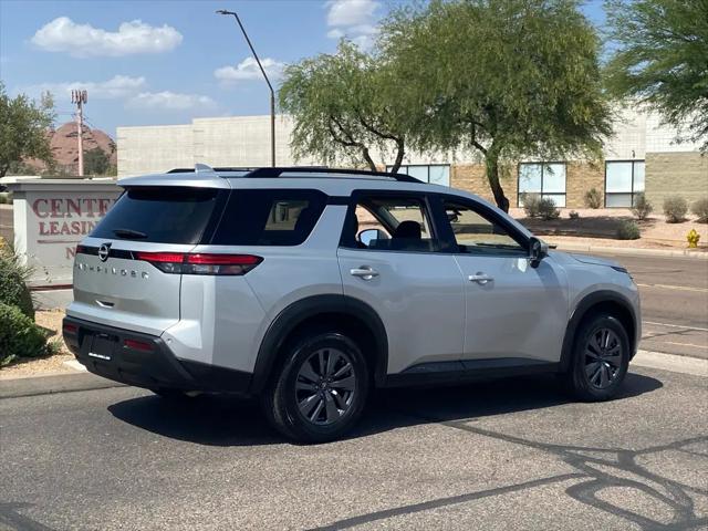 2025 Nissan Pathfinder SV FWD