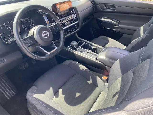 2025 Nissan Pathfinder SV FWD