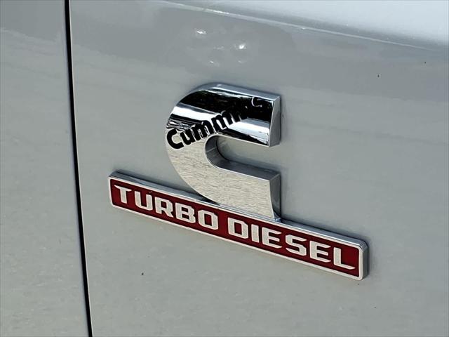 2026 RAM Ram 3500 RAM 3500 TRADESMAN CREW CAB 4X4 8 BOX