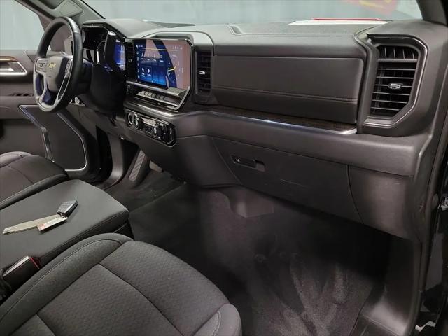 2023 Chevrolet Silverado 1500 4WD Crew Cab Short Bed LT with 2FL