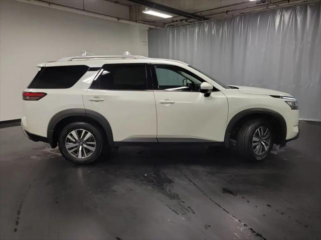 2024 Nissan Pathfinder SL 4WD