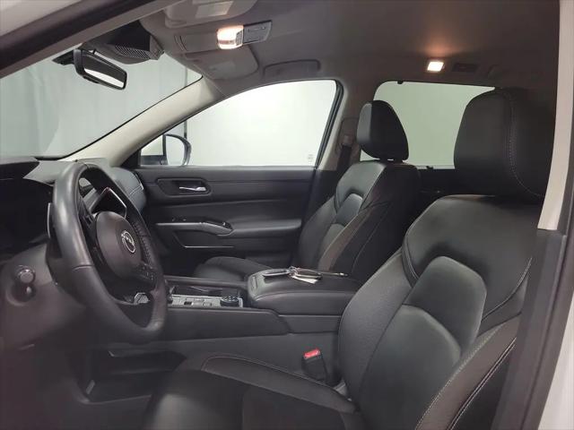 2024 Nissan Pathfinder SL 4WD