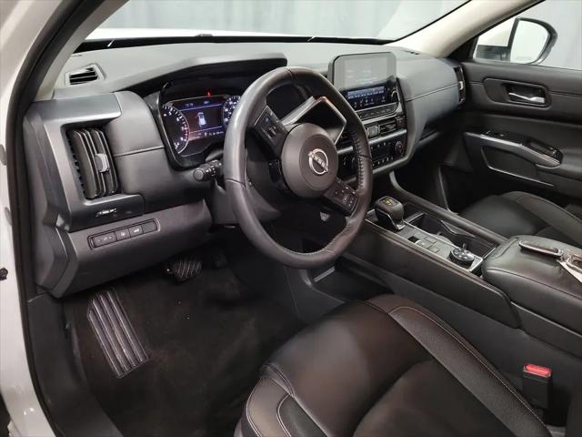 2024 Nissan Pathfinder SL 4WD
