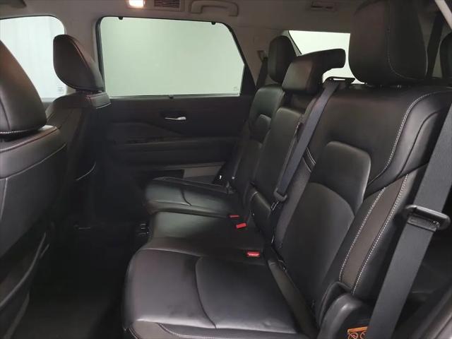 2024 Nissan Pathfinder SL 4WD