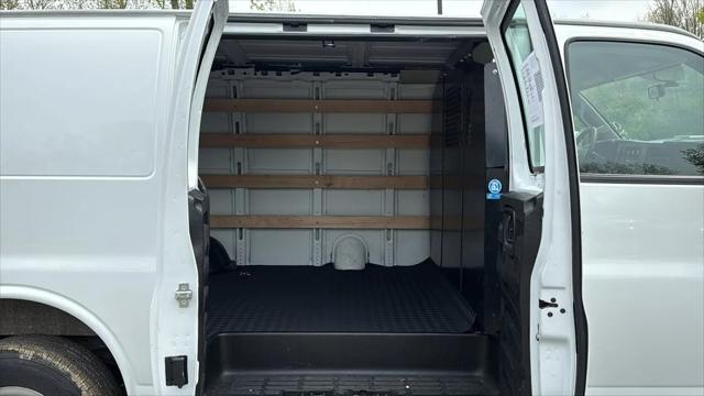2024 Chevrolet Express Cargo Van RWD 2500 Regular Wheelbase WT