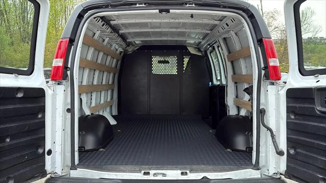 2024 Chevrolet Express Cargo Van RWD 2500 Regular Wheelbase WT