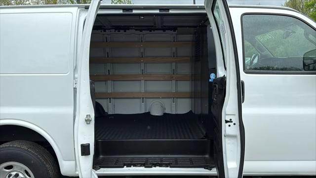 2024 Chevrolet Express Cargo Van RWD 2500 Regular Wheelbase WT