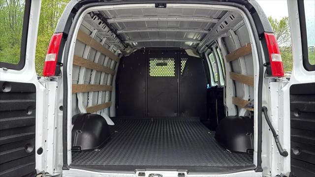2024 Chevrolet Express Cargo Van RWD 2500 Regular Wheelbase WT