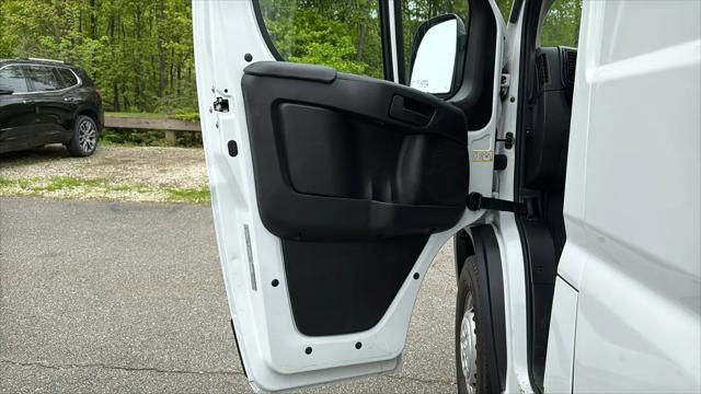 2025 Ram ProMaster 2500 Cargo Van Tradesman High Roof 159" WB w/Pass Seat