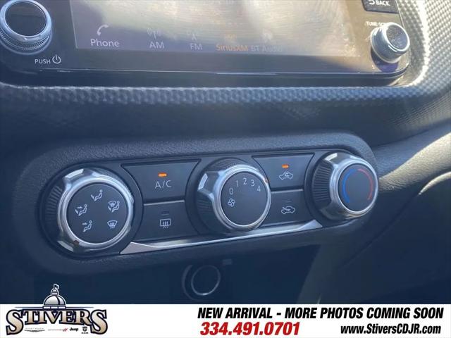 2023 Nissan Kicks SV Xtronic CVT