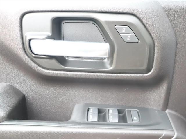 2024 GMC Sierra 1500 4WD Crew Cab Short Box Pro