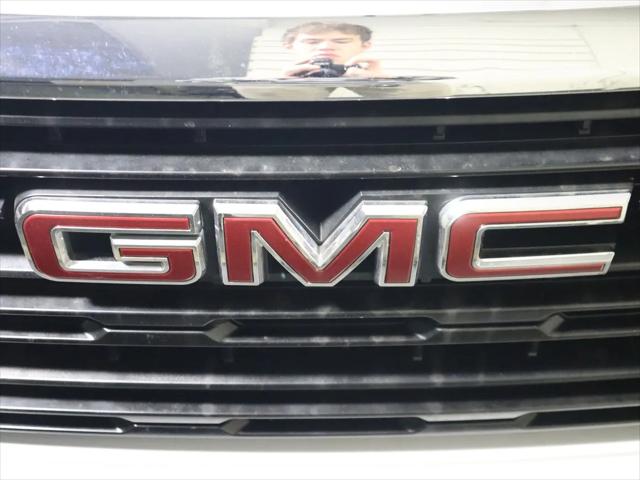 2024 GMC Sierra 1500 4WD Crew Cab Short Box Pro