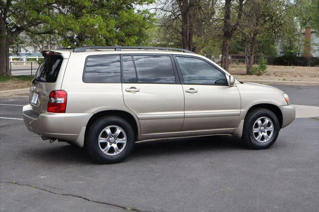 2005 Toyota Highlander Base V6