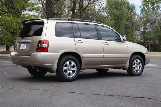 2005 Toyota Highlander Base V6
