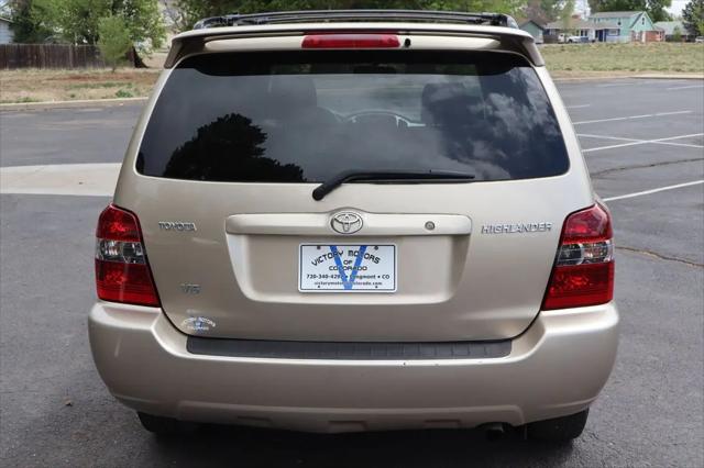 2005 Toyota Highlander Base V6