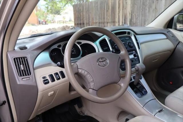 2005 Toyota Highlander Base V6