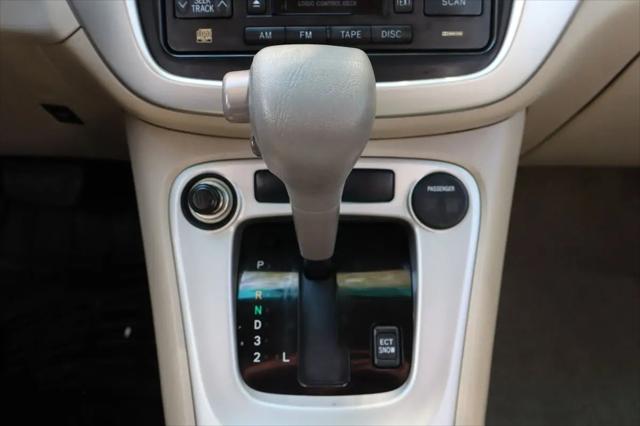 2005 Toyota Highlander Base V6